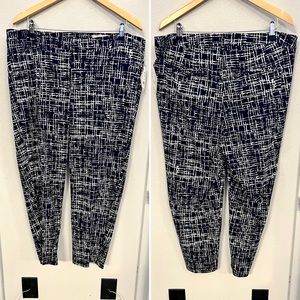 NWT Navy & Ivory pants - size 18W